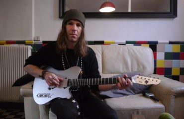 Peter Holmsröm interview, guitar player from the Dandy Warhols