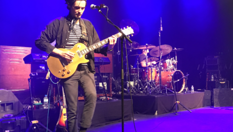 Zane Carney interview on stage in Paris with Jonny Lang