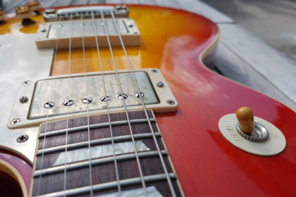 Backstager Guitar Story - 