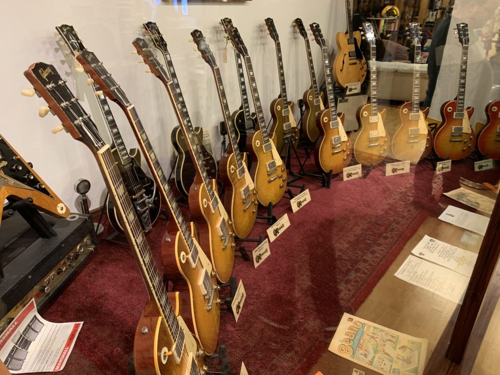 Guitar Point visit - The best Vintage guitar store in Europe? Probably!