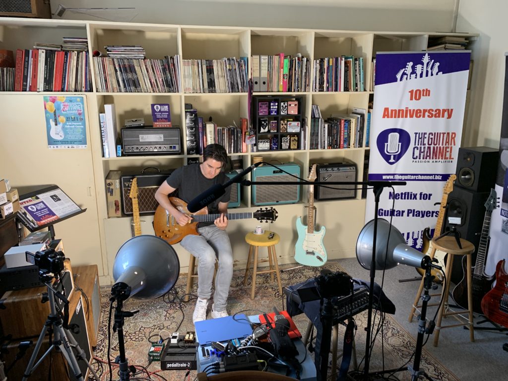 Mike Moreno guitar in hand interview in Paris in our showroom - Part 2/2