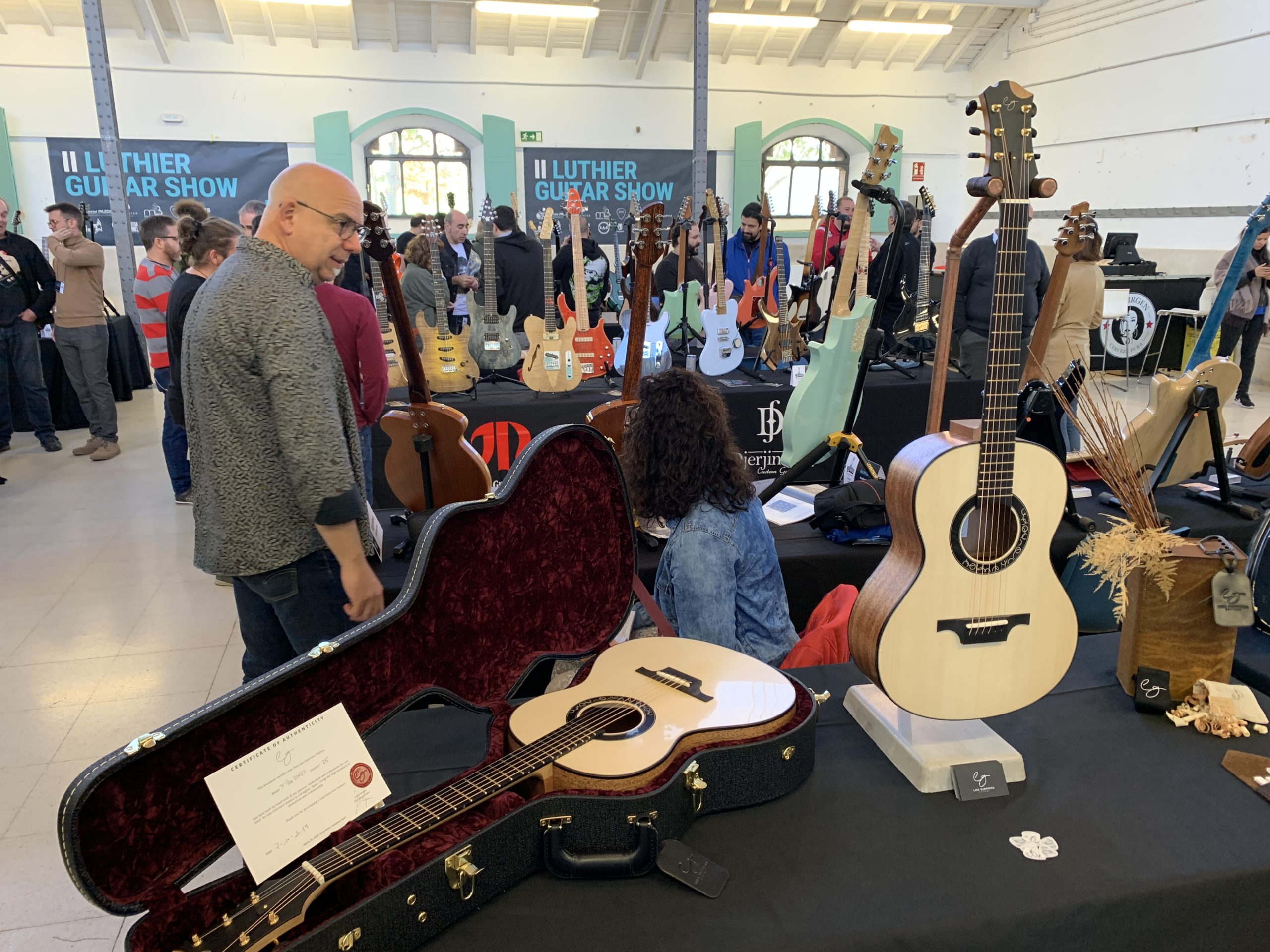 Luis Guerrero luthier interview, acoustic guitar builder - Madrid Luthier Guitar Show 2019