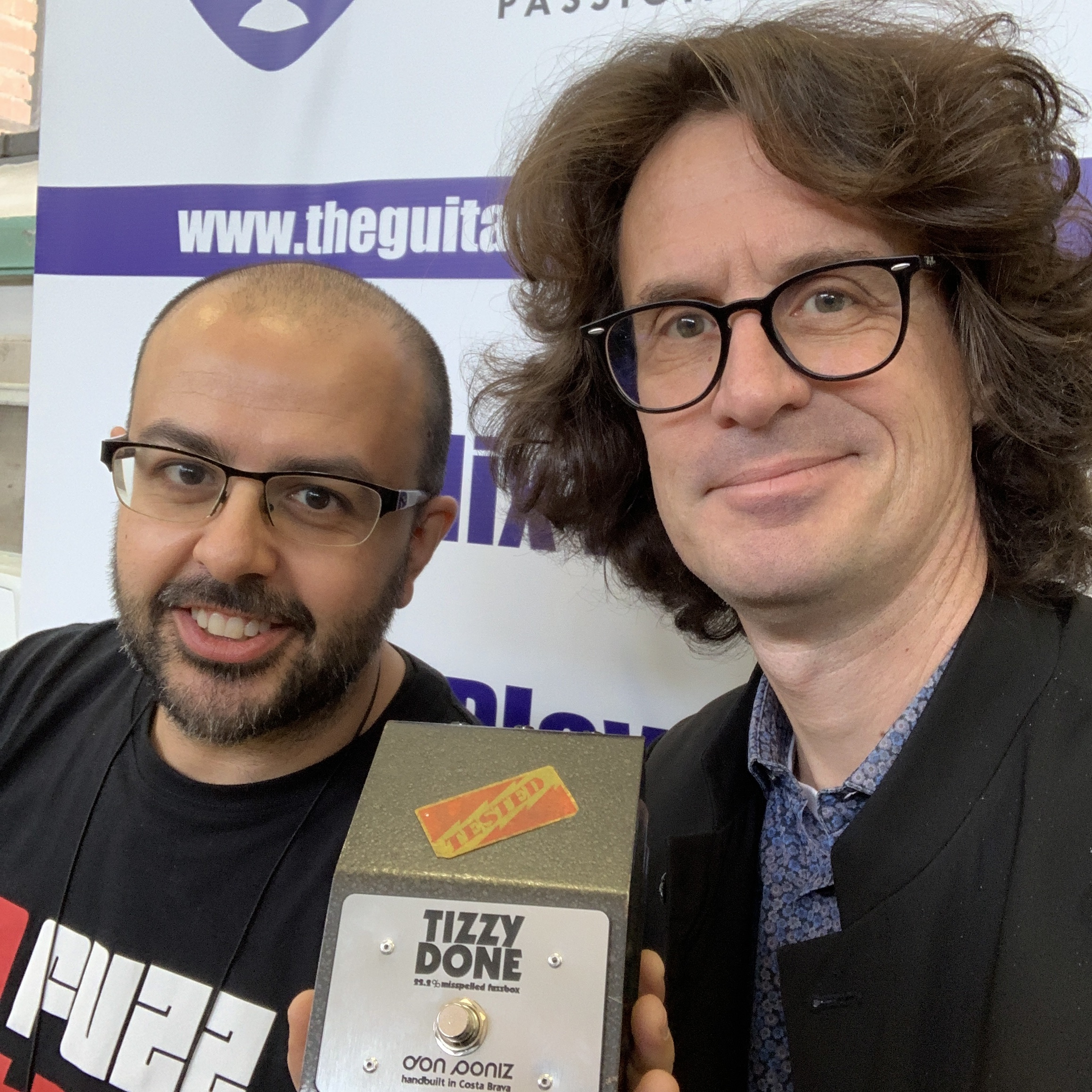 Don Poniz Pedals - Luciano Ponzio pedal builder interview at the Madrid Luthier Guitar Show