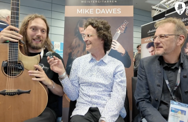 Mike Dawes and Andreas Cuntz, a Musician and His Builder
